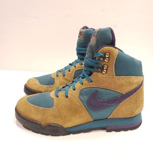 1990's nike hiking boots